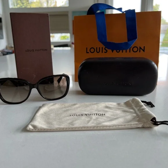 Louis Vuitton | Accessories | Authentic Louis Vuitton